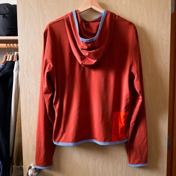 Cotopaxi Sombra Sun Hoodie - Picture 2 of 3